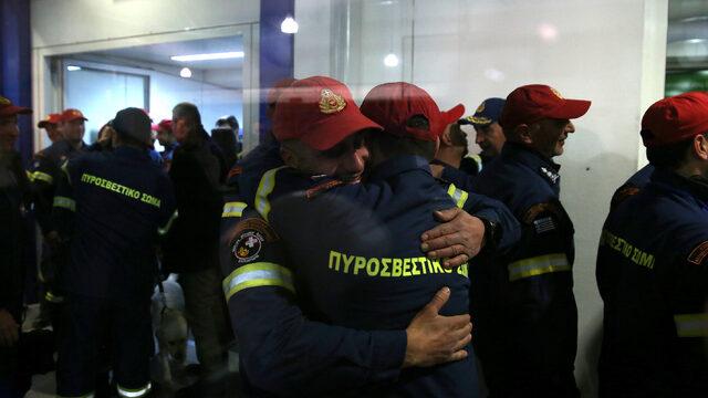 Yunanistan Özel Afet Müdahale Birimi deprem bölgesinde yaşadıklarını anlattı: Yunan olduğumuzu söyleyince bize herkes kucak açtı