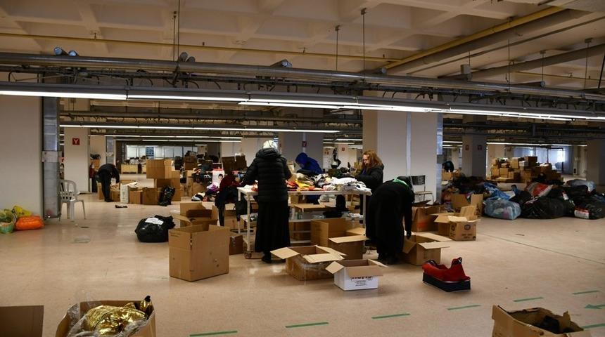 Düzce’deki depremzedelerin ihtiyaçları buradan karşılanıyor