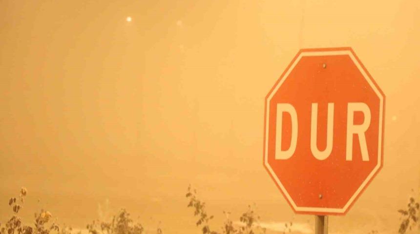 Aksaray’da yoğun sis görüş mesafesini 10 metreye kadar düşürdü