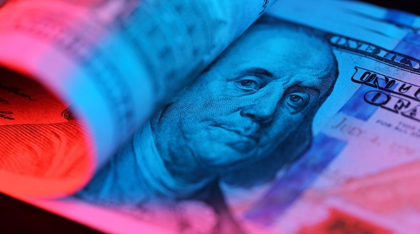 Yeni rekor! Dolar 19 liranın üzerini gördü...