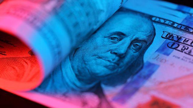 Yeni rekor! Dolar 19 liranın üzerini gördü...