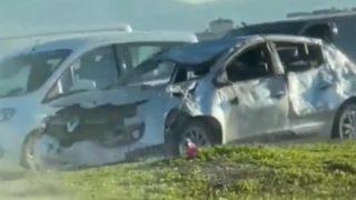 Ağır hasarlı aracıyla deprem bölgesini böyle terk etti! O anlar sosyal medyada gündem oldu