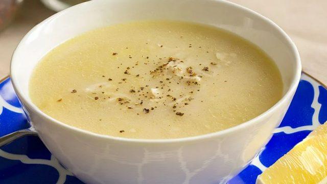 Şifa dağıtan tavuk suyu çorbası tarifi! Anında iyileştirir