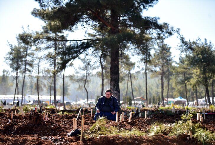 Kahramanmaraş'taki depremlerin ardından Türkiye'yi ağlatan fotoğraf! 'Yavruma ulaşıncaya kadar 15 kişiyi çıkarttık' G1