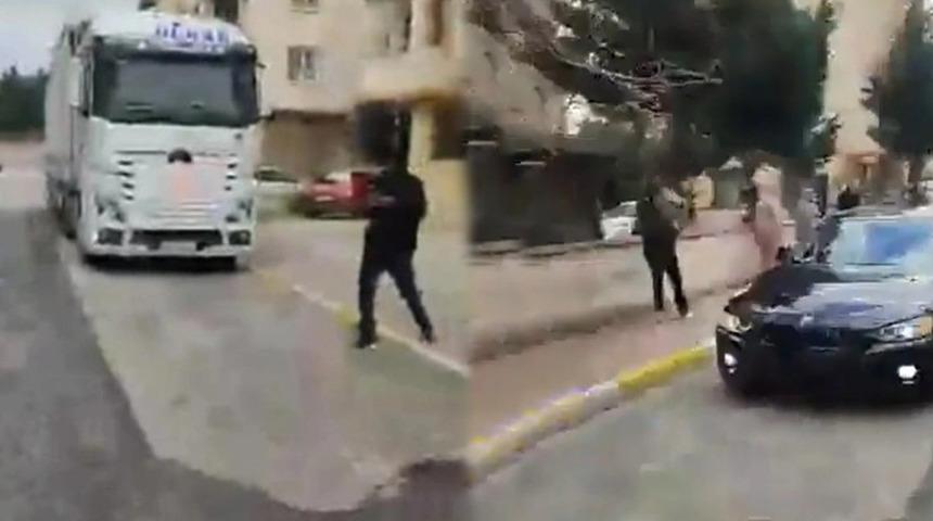 İstanbul'da Şahkulu Dergahı depremzedelere yardım ekibine silahlı saldırı! İstanbul Valiliği'nden açıklama