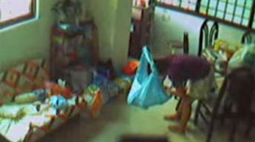 Bebek bakıcısının iğren&ccedil; işkence g&ouml;r&uuml;nt&uuml;leri