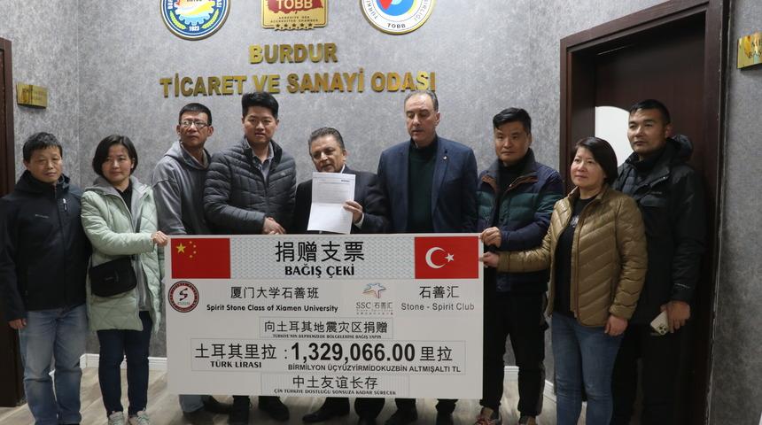 Burdur'daki Çinli iş insanlarının depremzedelere yardımı sürüyor