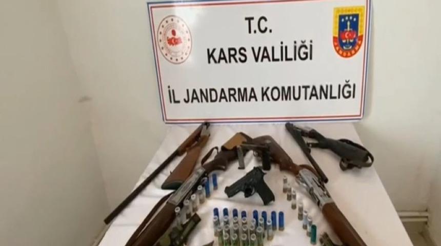 Kars’ta jandarmadan ruhsatsız silah operasyonu