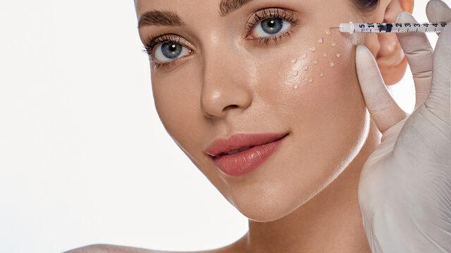 Mezoterapi nedir, mezoterapi çeşitleri nelerdir? Mezoterapi nasıl yapılır, neden yapılır?