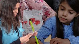 9 yaşındaki Hatice Nur o notu herkesten habersiz yazmış: Yazarken, ben de duygulandım