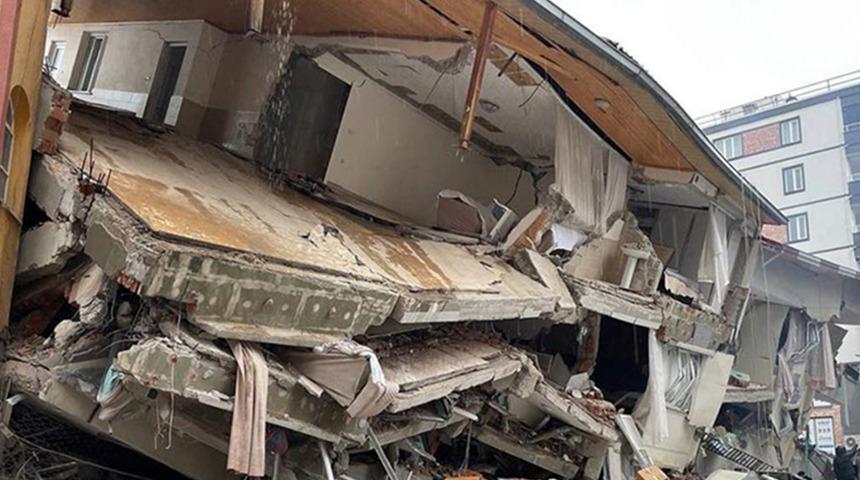 Aralarında 248 saat sonra kurtarılan Aleyna'nın kaldığı apartmanın müteahhidi de var! 5 şüpheli İstanbul'da yakalandı