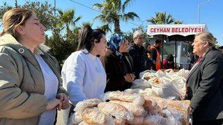 Depremzedelere 70  TL'den çorba sattı! Belediye kapısında ücretsiz dağıtınca 5 TL'ye düşürdü