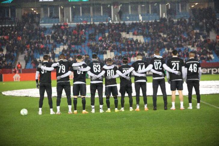 Trabzonspor Basel maçında tüyleri diken diken eden koreografi!  G5