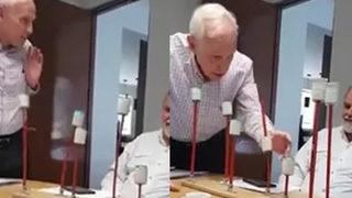 Celal Şengör kartlar üzerinde anlamıştı! İspanyol mühendis deprem sırasında binaların hareketini gösterdi... “En iyi çözüm...”