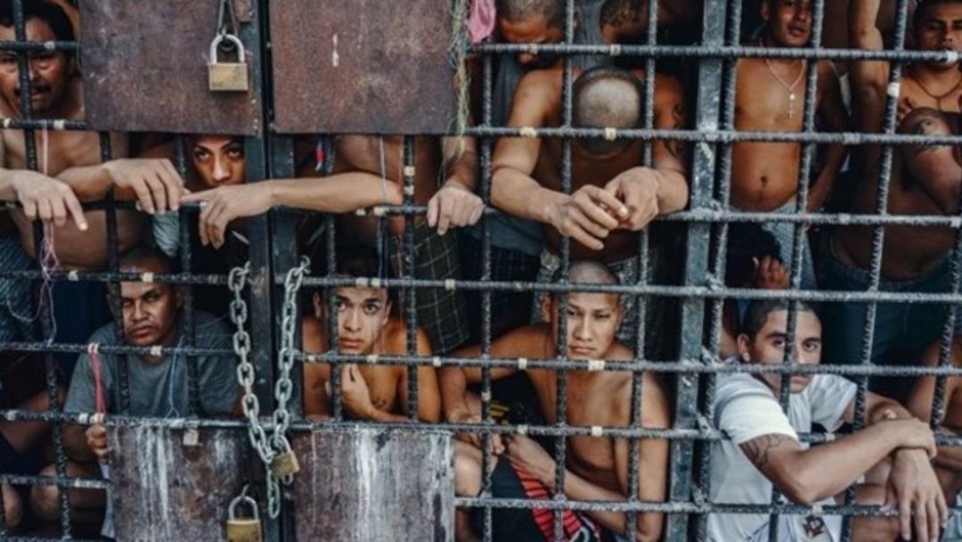 Bir hapishaneden t&uuml;yler &uuml;rperten manzaralar