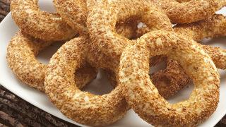 Kandil simidi nasıl yapılır? Kıtır kıtır susamlı kandil simidi tarifi