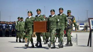 Enkazdan 3 kişiyi kurtarmıştı! Meksikalı arama-kurtarma köpeği Proteo için cenaze töreni düzenlendi