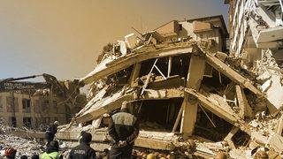 Depremin 12. gününde yeni mucize umudu! Defne Apartmanı'nın enkazından ses ve ısı alındı, Ebrar Sitesi'nde çalışmalar durduruldu