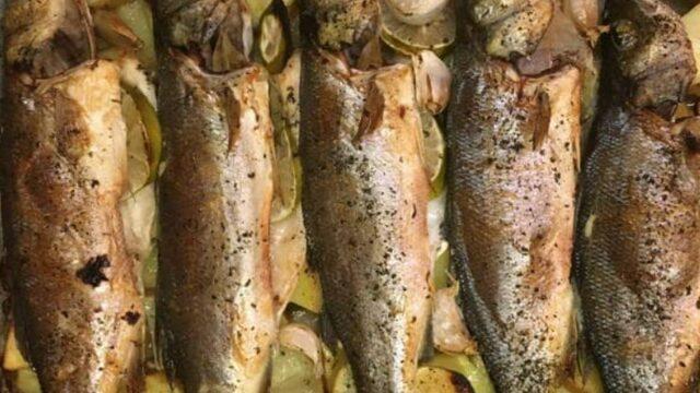 Özel sosuyla fırında levrek tarifi! Lokum gibi yumuşacık levrek nasıl yapılır?