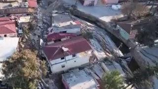 İki büyük deprem sonrası bu hale geldi! Fay hattının geçtiği köy toprağa gömüldü