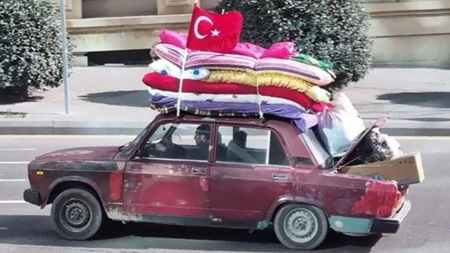 Türkiye o fotoğrafı konuşmuştu! Azerbaycan’daki simge aracın sahibi Server Beşirli'ye anlamlı hediye