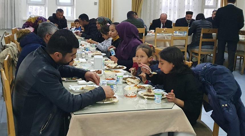 'Kıyamet kopuyor zannettim' Adıyamanlı depremzede deprem anını bu sözlerle anlattı...