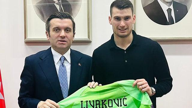 Dünya Kupası'nı sallayan Dominik Livakovic'ten alkışlanacak hareket! Türkiye'yi yalnız bırakmadı...