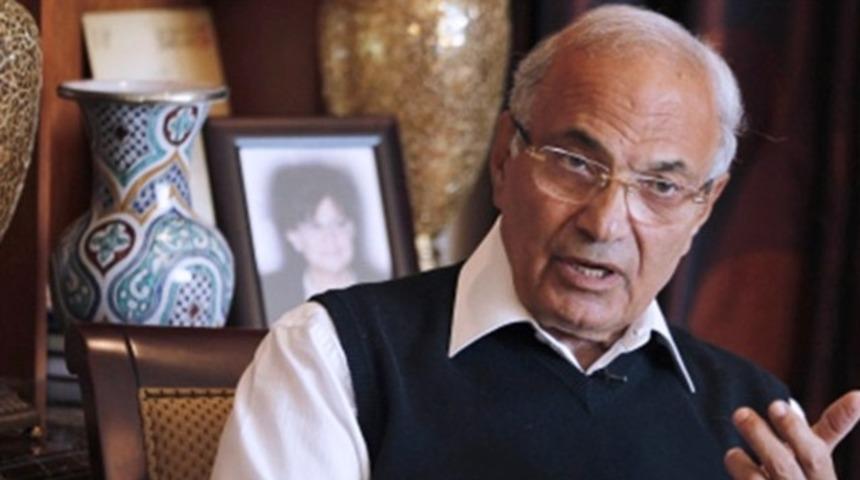 Mısır eski başbakanı Şefik, Birleşik Arap Emirlikleri'nde g&ouml;zaltına alındı