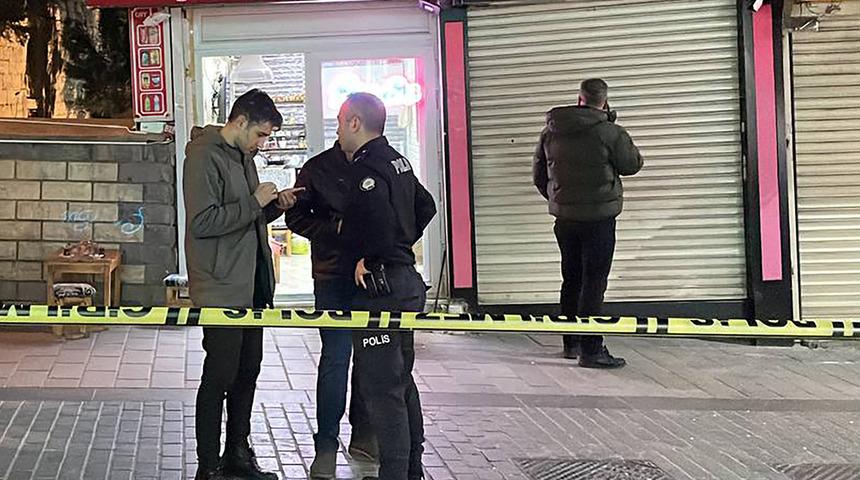 Eyüpsultan'da hareketli anlar! İki grup arasında silahlı kavga çıktı... 1 yaşındaki çocuk da vuruldu