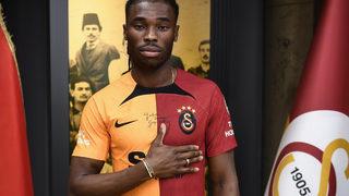 Galatasaray'ın yeni transferi Sam Adekugbe, kulüp tarihine geçti!