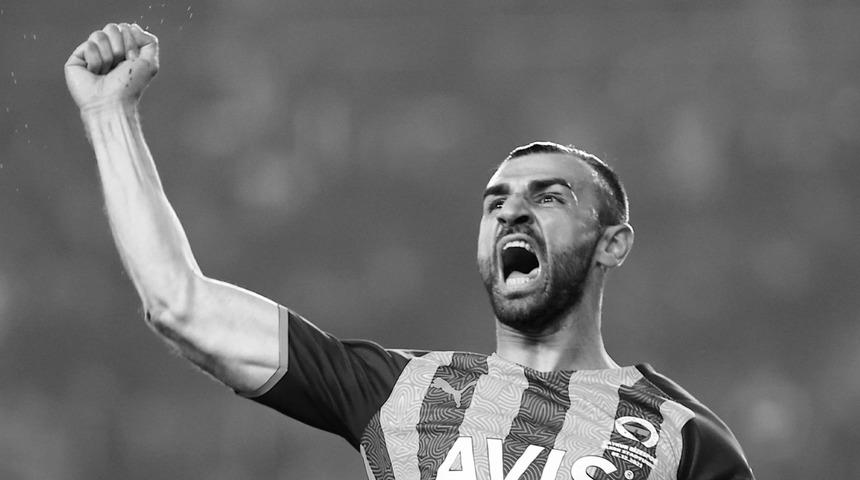 Fenerbahçe'de Serdar Dursun takımdan ayrılıyor! Herkes Süper Lig'de kalmasını beklerken yeni rotası bambaşka...