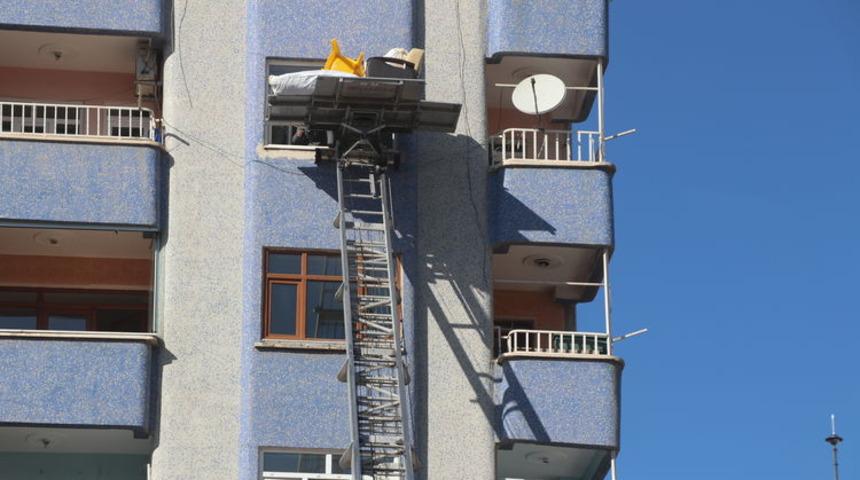 SON DAKİKA | İki bakanlıktan deprem bölgesinde eşya tahliyesi için genelge! AFAD yayınladı: Hasarlı evlere nasıl girilecek?