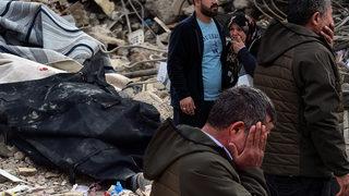 Kahramanmaraş'ta talihsiz olay! Kanlar içinde yere yığıldı, enkaz başında hayatını kaybetti