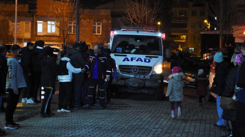 Ordu'dan deprem bölgesine giden AFAD ekibi kente döndü
