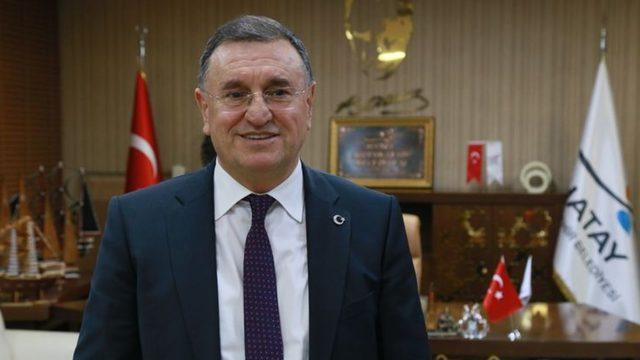 Hatay Belediye Başkanı Lütfü Savaş kimdir, kaç yaşında, aslen nereli? Lütfü Savaş istifa mı etti, hangi partiden?