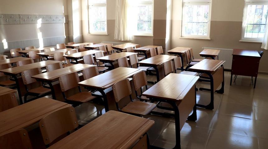 İstanbul'da riskli okullar hangileri? İstanbul tahliye edilecek okullar listesi! İstanbul Valiliği'nden 93 okula tahliye kararı