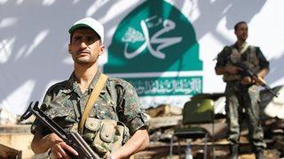 Savaşın eşiğinde... Az evvel duyuruldu: Füze fırlattık!