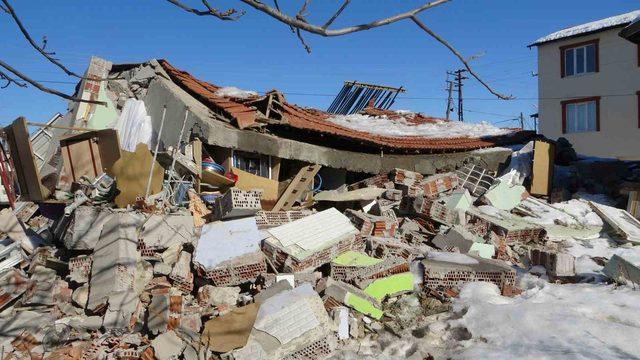 Depremde enkaza dönen Ören’de 11 kişi hayatını kaybetti