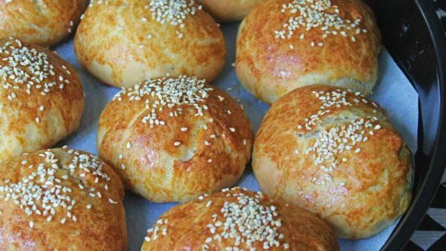 Bayatlamayan sodalı poğaça tarifi! Bayatlamayan poğaça nasıl yapılır?