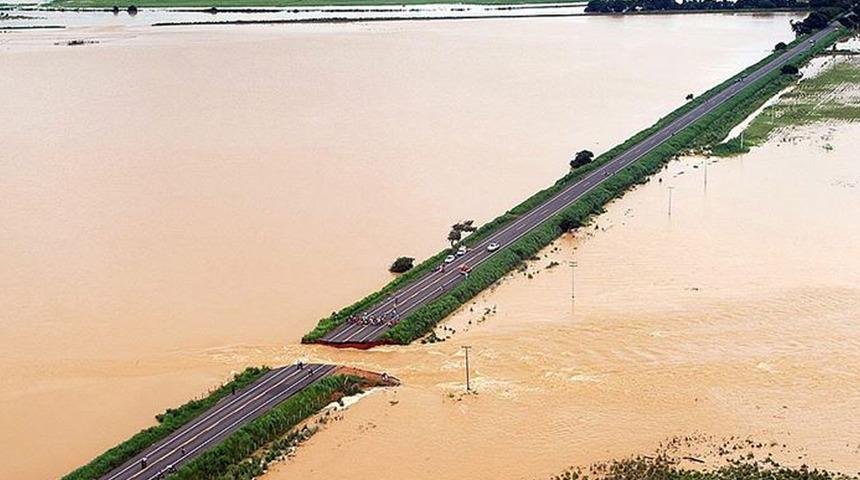 Brezilya'daki sel ve toprak kaymasında can kaybı 44'e yükseldi!