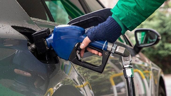 Benzin fiyatına indirim geliyor! Depoları fullemek için tarihi belli oldu: İşte 22 Şubat 2023 benzin ve motorin fiyatları!