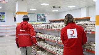 Kızılay depremden etkilenen 4 ilde 5 sosyal market açtı