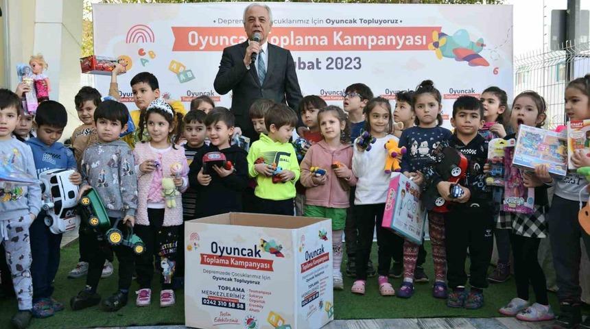 Kepez kreşlerinden depremzede çocuklara oyuncak kampanyası