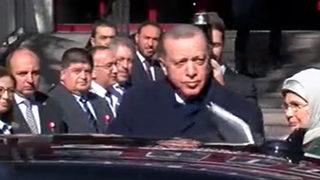 248. saatte kurtarılan Aleyna'nın durumuna doktorlar bile inanamamıştı! Erdoğan Aleyna Ölmez'i hastanede ziyaret etti