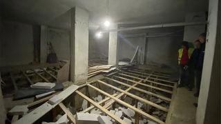 Görüntüler İstanbul'daki 5 katlı bir binadan! Gizlice girip zeminden kaçak kat inmiş! Ekipler şaşkına döndü: Hem yaptığı hem ifadesi 'Pes' dedirtti