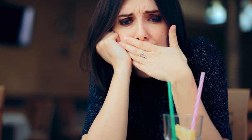 Kalp krizinin bu belirtisini kimse bilmiyor! Aylar önce midede başlayan uyarı hayat kurtarıyor