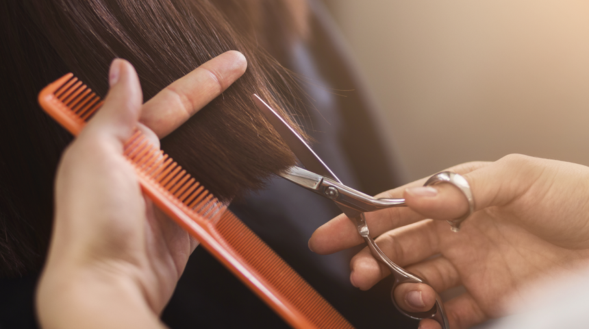 Asla kullanılmaması gereken saç modelleri! Olduğunuzda çok daha yaşlı gösteriyor