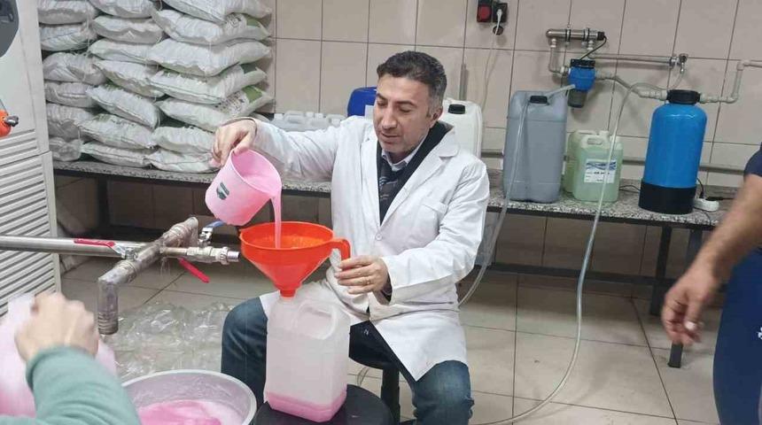 Batman Üniversitesinden deprem bölgelerine sıvı sabun desteği