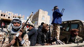 Yemen yangın yeri! Evi patlatılan Cumhurbaşkanı hayatını kaybetti!