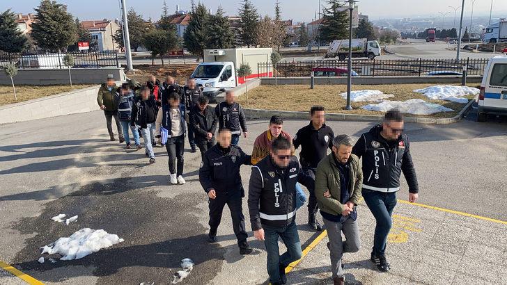 Karaman'da uyuşturucu operasyonunda 10 zanlı tutuklandı